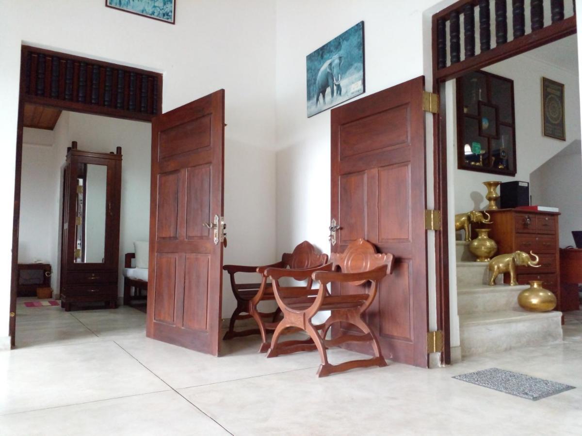 Muduna Walawwa Resort Kandy Exterior foto